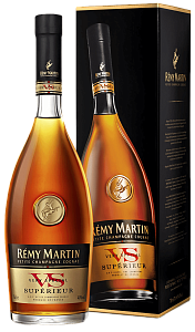 Rémy Martin VS Superior (gift box)  0.7л