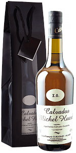 Michel Huard XO Calvados AOC Jean-Francois Guillouet-Huard (gift box)  0.7л